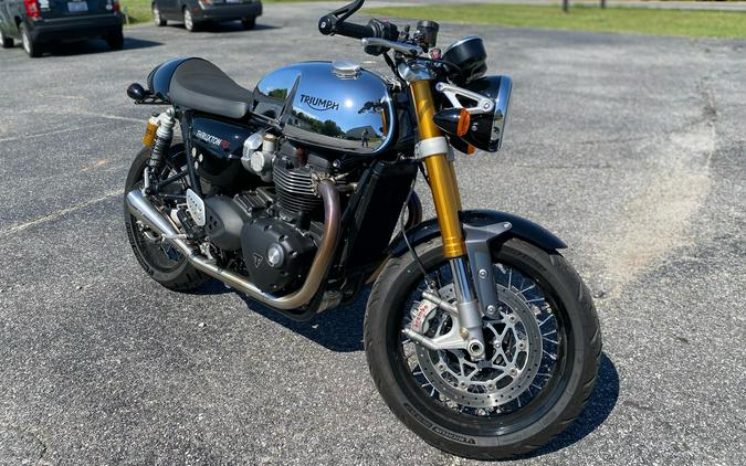 2023 Triumph Thruxton RS Chrome Edition