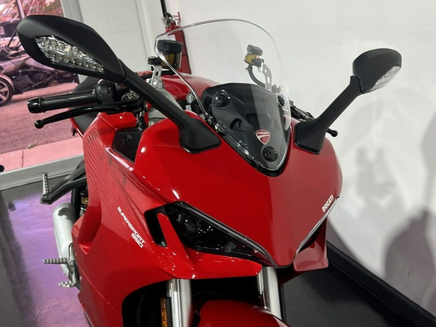 2024 Ducati Supersport 950 Red