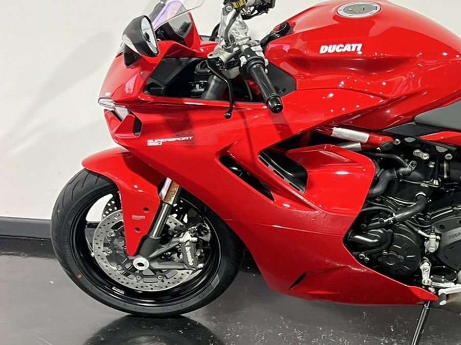 2024 Ducati Supersport 950 Red