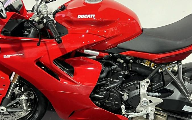 2024 Ducati Supersport 950 Red