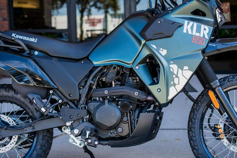 2025 Kawasaki KLR®650 S Metallic Matte Old School Green