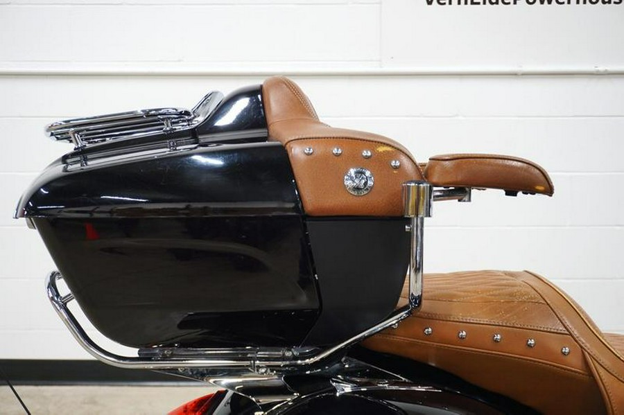 2015 Indian Motorcycle® Roadmaster™ Thunder Black
