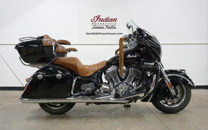 2015 Indian Roadmaster Thunder Black