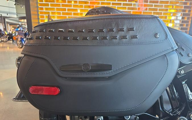 2026 Harley-Davidson® Heritage Classic® FLHC