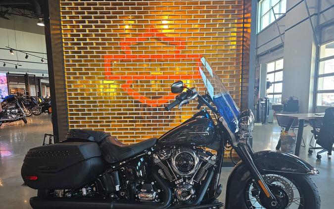 2026 Harley-Davidson® Heritage Classic® FLHC
