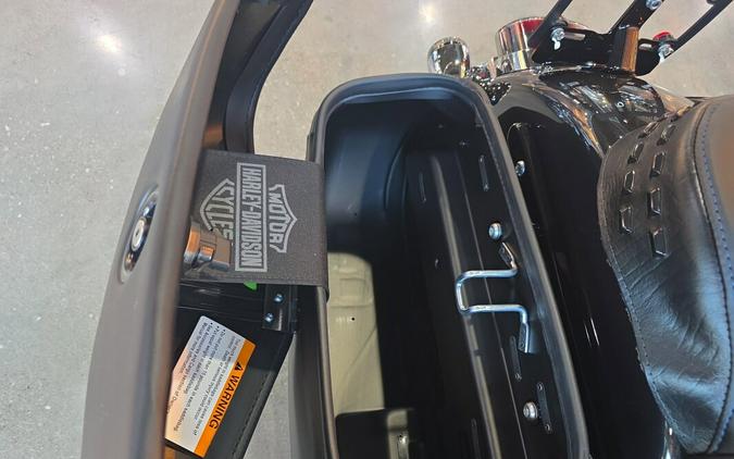 2026 Harley-Davidson® Heritage Classic® FLHC