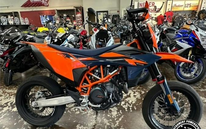 2026 KTM 690 SMC R