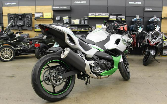 2024 Kawasaki Ninja® 7 Hybrid ABS