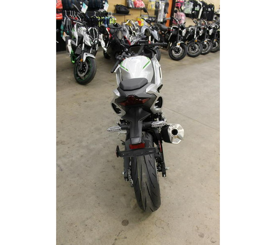 2024 Kawasaki Ninja® 7 Hybrid ABS