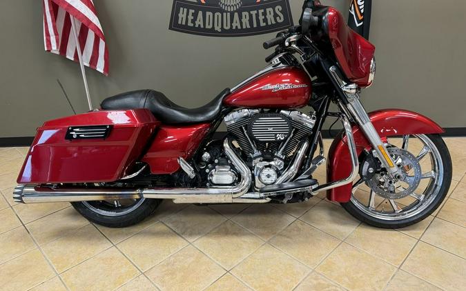 2013 Harley-Davidson Street Glide® Base