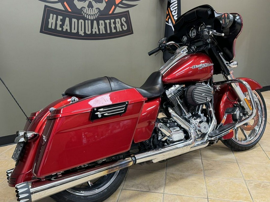 2013 Harley-Davidson Street Glide® Base