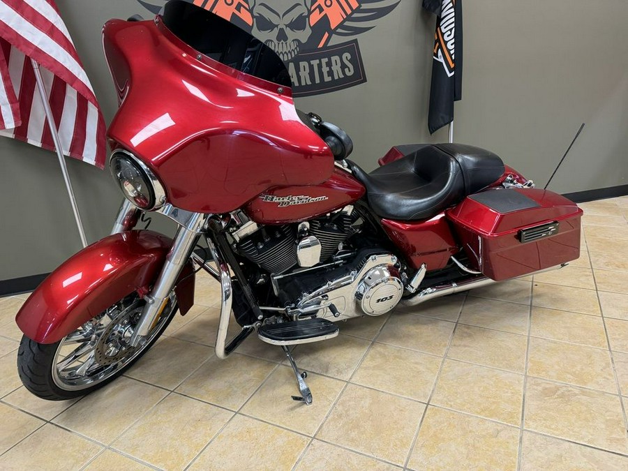 2013 Harley-Davidson Street Glide® Base