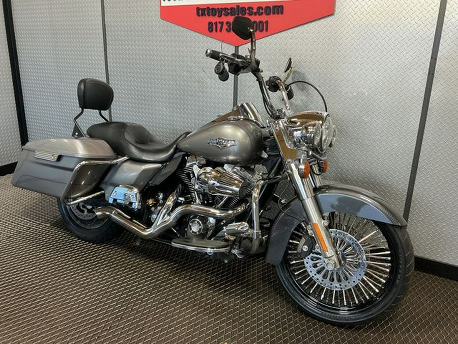 2016 Harley-Davidson Road King Base