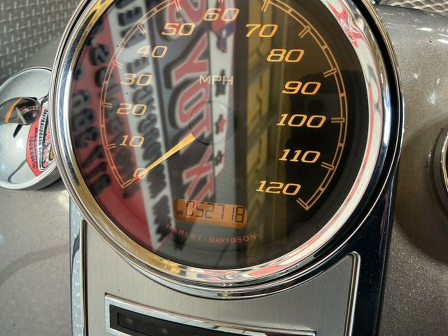 2016 Harley-Davidson Road King Base