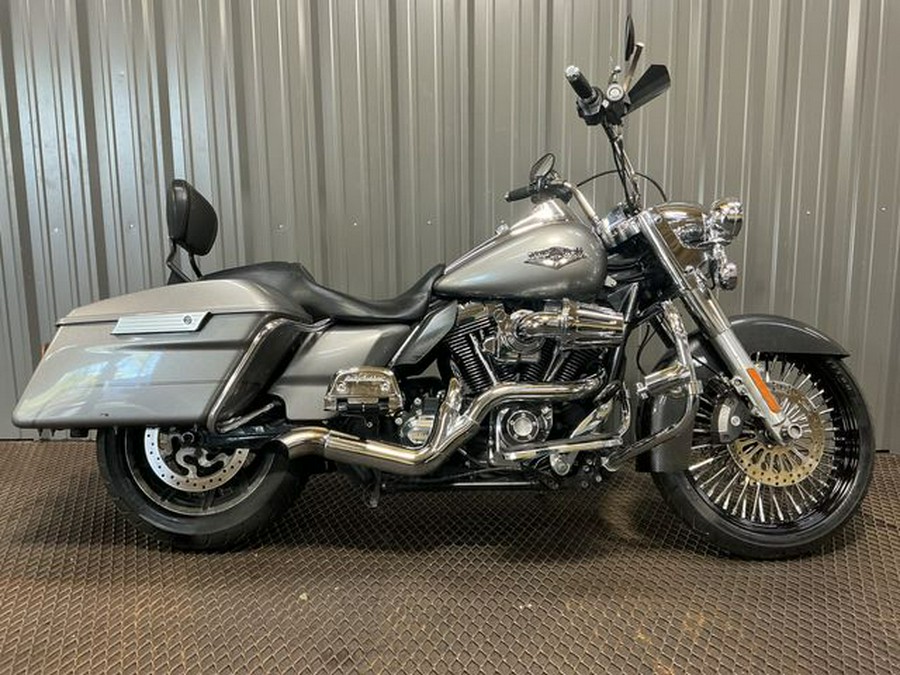 2016 Harley-Davidson Road King Base