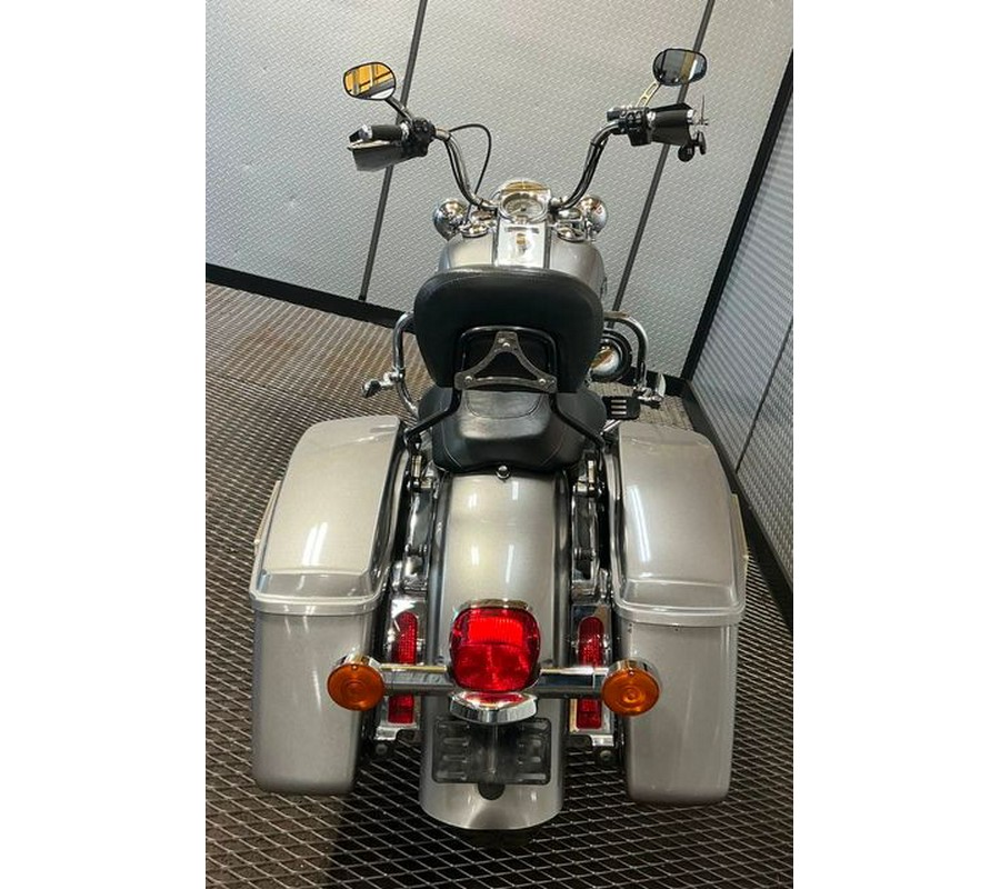 2016 Harley-Davidson Road King Base