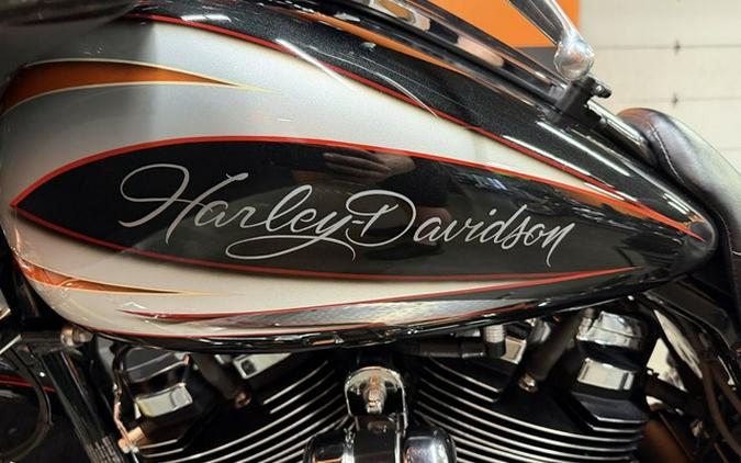 2017 Harley-Davidson Street Glide FLHXS - Special