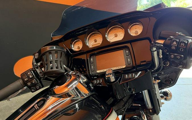 2017 Harley-Davidson Street Glide FLHXS - Special