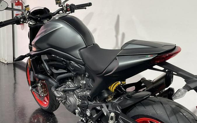 2024 Ducati Monster Plus