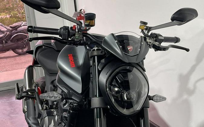 2024 Ducati Monster Plus