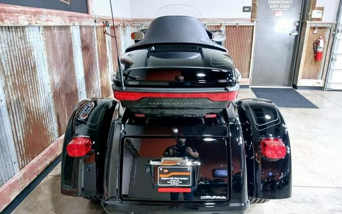 2025 Harley-Davidson® FLHTCUTG - Tri Glide® Ultra