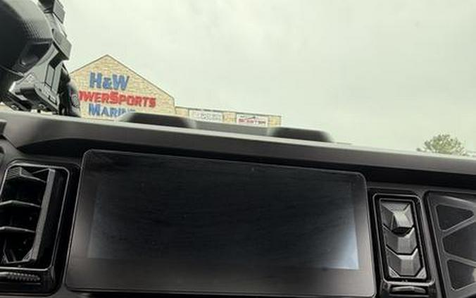 2026 Can-Am® Defender Limited HD11 Desert Tan & Carbon Black