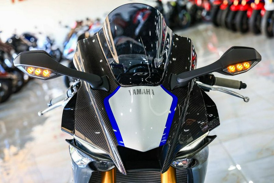 2020 Yamaha YZF-R1M