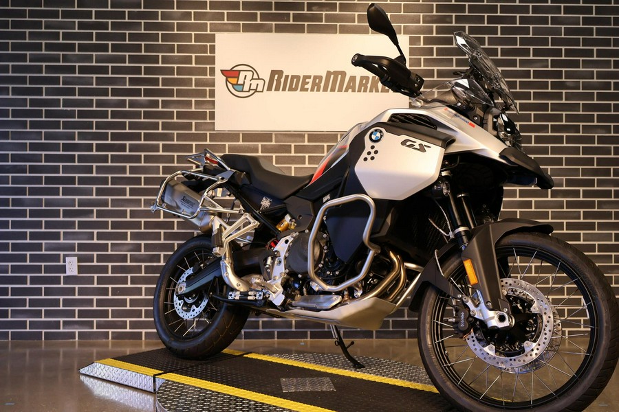 2025 BMW F 900 GS Adventure