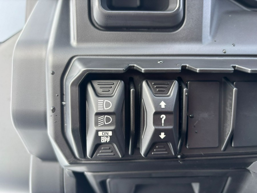 2026 Can-Am Defender XT HD11