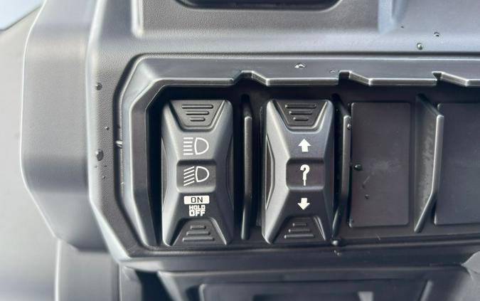 2026 Can-Am Defender XT HD11