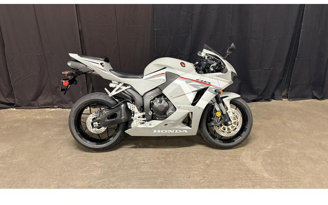 2026 CBR600RR - Honda