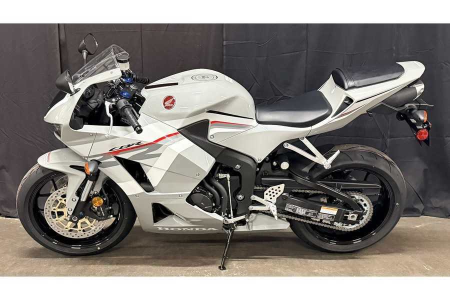 2026 CBR600RR - Honda