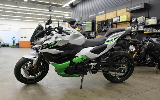 2024 Kawasaki Z7 Hybrid ABS