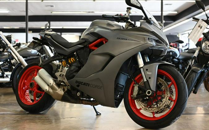 2020 Ducati Supersport