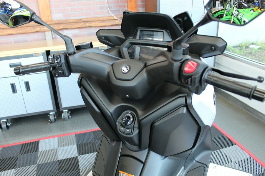 2024 Yamaha XMAX™ Base