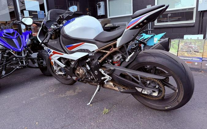 2022 BMW S 1000 RR Light White Racing Blue Racing Red