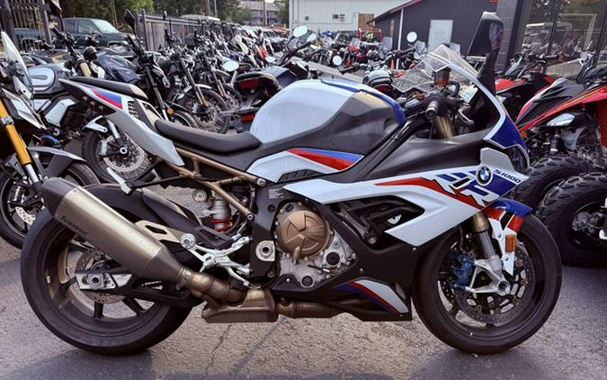 2022 BMW S 1000 RR Light White Racing Blue Racing Red