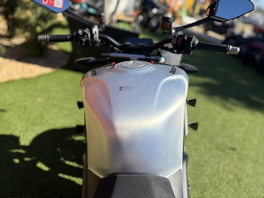 2025 Ducati Streetfighter V4 SP2