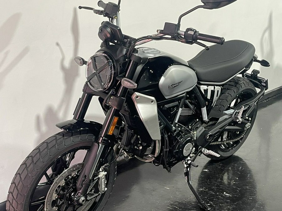 2024 Ducati Scrambler Icon (2G) Black