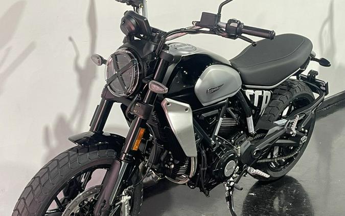 2024 Ducati Scrambler Icon (2G) Black