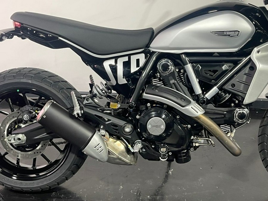 2024 Ducati Scrambler Icon (2G) Black