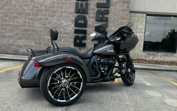 2023 Harley-Davidson® FLTRT - Road Glide® 3