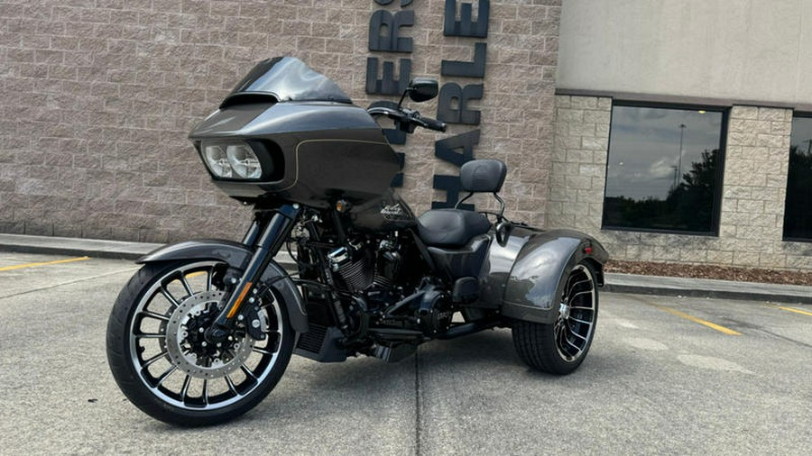 2023 Harley-Davidson® FLTRT - Road Glide® 3