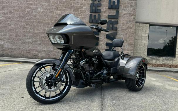 2023 Harley-Davidson® FLTRT - Road Glide® 3