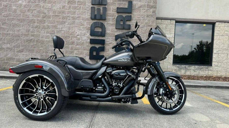 2023 Harley-Davidson® FLTRT - Road Glide® 3