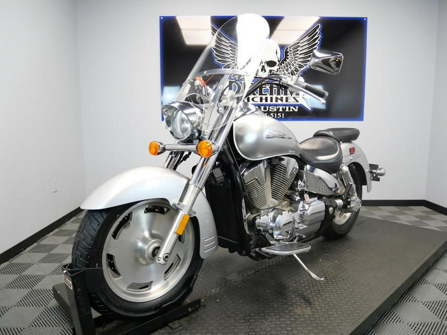 2009 Honda® VTX™ 1300 R