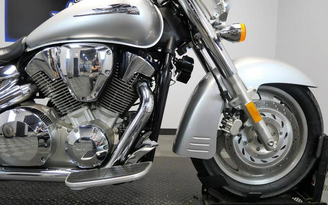 2009 Honda® VTX™ 1300 R