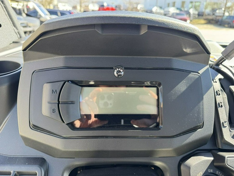 2025 Can-Am Defender MAX XT HD9