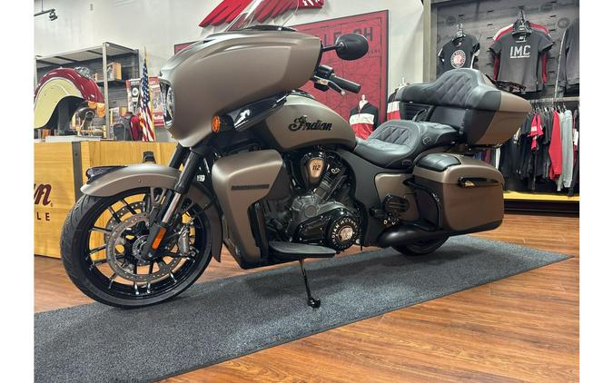 2025 Indian Motorcycle RoadmasterÂ® PowerPlus Dark HorseÂ® with 112 and PowerBand Audio Package