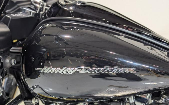 2019 Harley-Davidson® Road Glide® Vivid Black